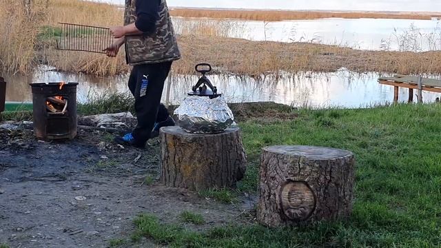 РЫБАК ПОКАЗАЛ КАК ПРИГОТОВИТЬ ШАШЛЫК ИЗ ГОВЯЖЬЕГО ЯЗЫКА смотреть онлайн