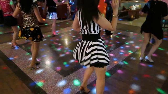 Latin Lambada Line Dance смотреть онлайн