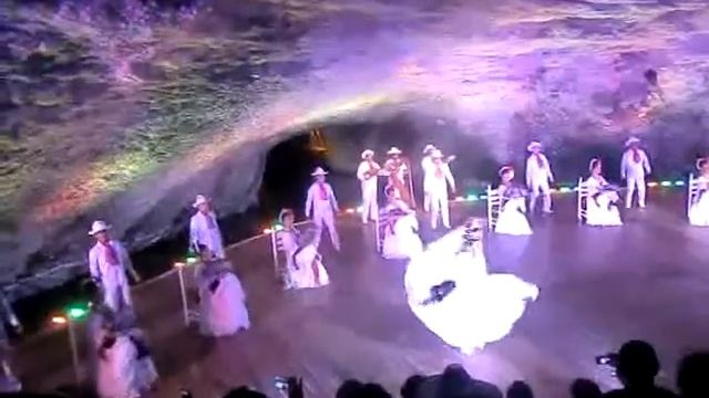 Мексика Путешествие в Парк Шкарет ТАНЦЫ в БЕЛОМ смотреть онлайн