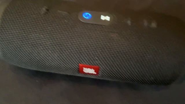 JBL Charge3 Stealth Stereo mode смотреть онлайн