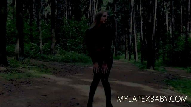 Walk in vinyl leggings смотреть онлайн