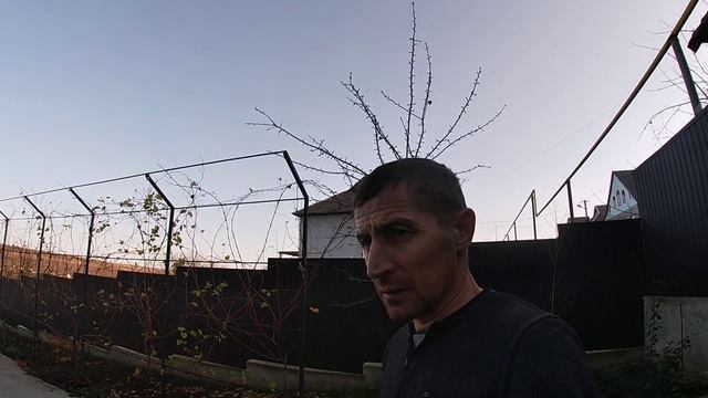 КРАСИВАЯ, ПРОСТАЯ, ДОСТУПНАЯ ОТДЕЛКА ФАСАДА!. (Своими руками) смотреть онлайн