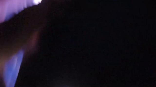 решение проблемы на проекторе Touyinger L7 с горизонтальными полосами на экране смотреть онлайн