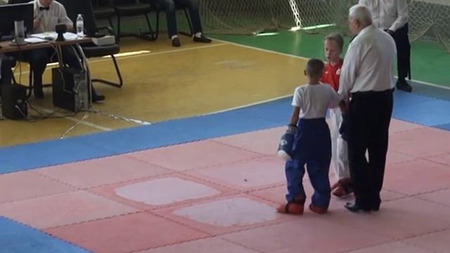 Геращенко Александр 2.2 ЛАЙТ 19.09.15 Чемпионат и Первенство г.Симферополя по кикбоксингу WAKO смотреть онлайн