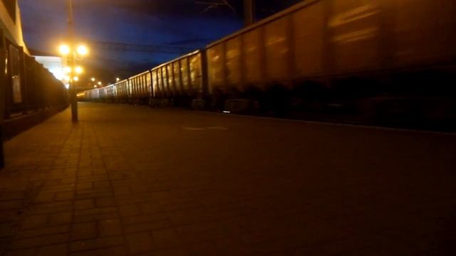 Поезд ВЛ80с на станции Борисов смотреть онлайн