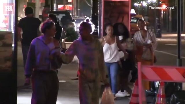 Kristen Stewart and Stella Maxwell in NYC - June 10, 2019 - 6.10.19 смотреть онлайн