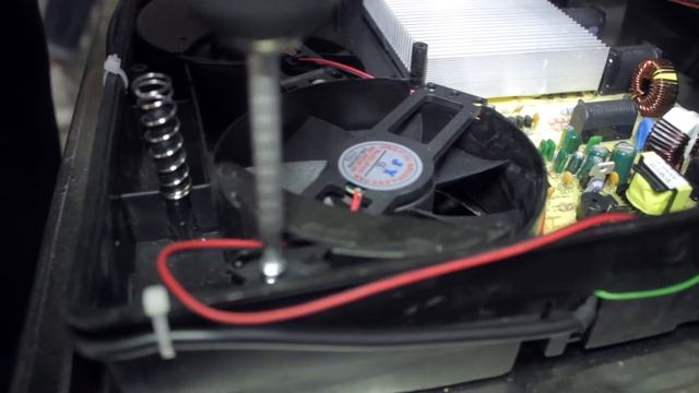 Замена встроенного вентилятора на индукционной плите "TEHMA" смотреть онлайн