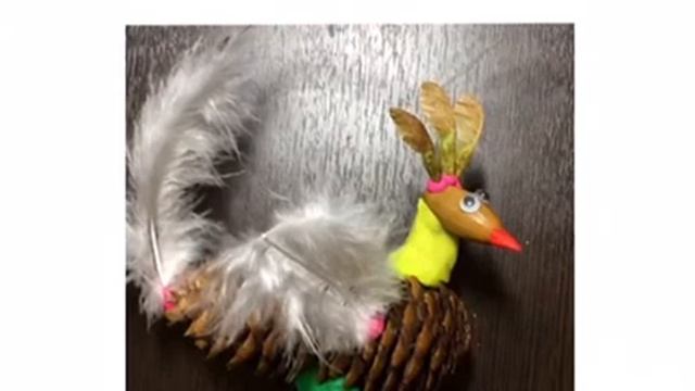 Поделка из шишки.Птичка. смотреть онлайн