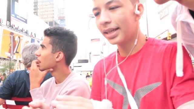 HACKING TIMES SQUARE MEGASCREENS смотреть онлайн