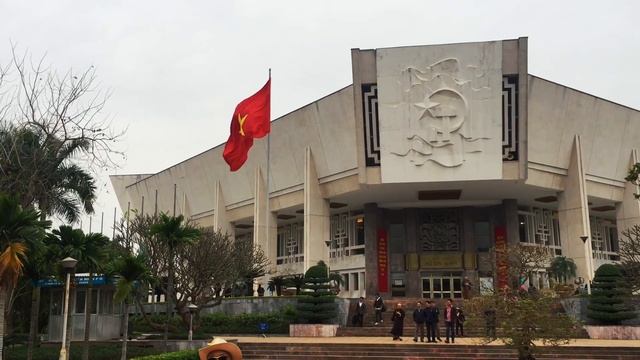 Bảo Tàng Hồ Chí Minh / Музей ХоШиМина в Ханое/ Museum of Ho Chi Minh | Moments&Places смотреть онлайн
