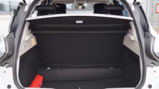 Renault ZOE Life (4% BIJTELLING!!/R-LINK/PDC) смотреть онлайн