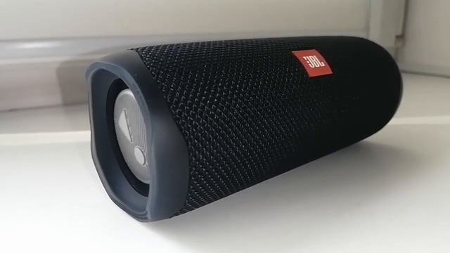 Колонка JBL FLIP 5 LFM 60% Bass Test смотреть онлайн