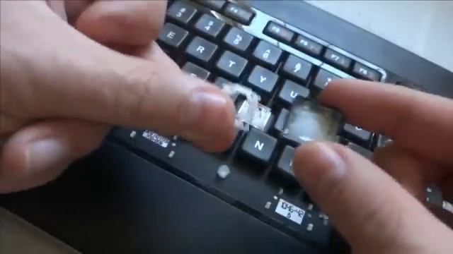 Logitech K800 and Y-UY95 / K740 Key & Clip Replacement смотреть онлайн