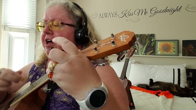 Lovesong (ukulele cover, The Cure) смотреть онлайн
