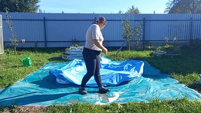 #Дача , В последние теплые денёчки убираю бассейн #иринамалахитнадаче смотреть онлайн