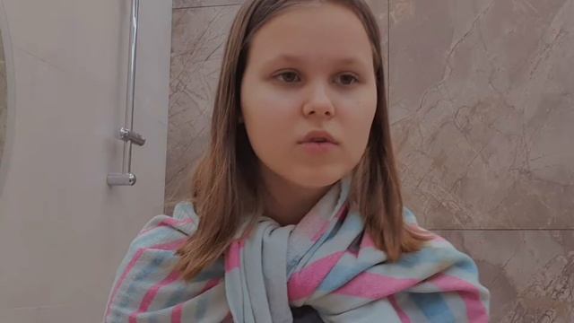 Я покрасила волосы в красный/ I dyed my hair red смотреть онлайн