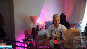 АКУЛИЧ СПАЛИЛА СОSОК