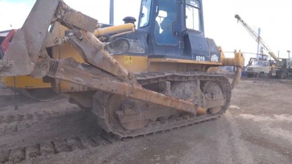 Работа в Якутии | Какую технику я увидел | Обзор Бульдозера Шантуй |