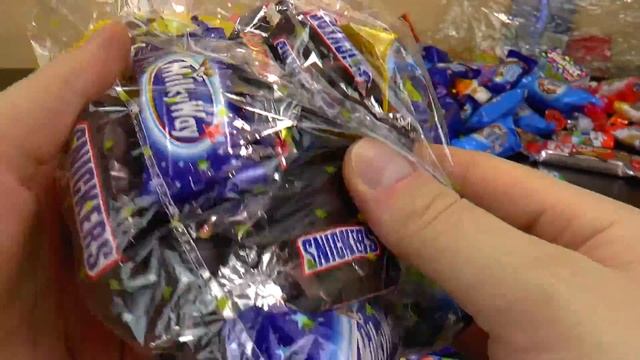 Много Конфет a lot of candy смотреть онлайн