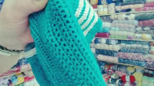 Кофта с ажурным капюшоном из Kid Royal . И о многом другом . смотреть онлайн