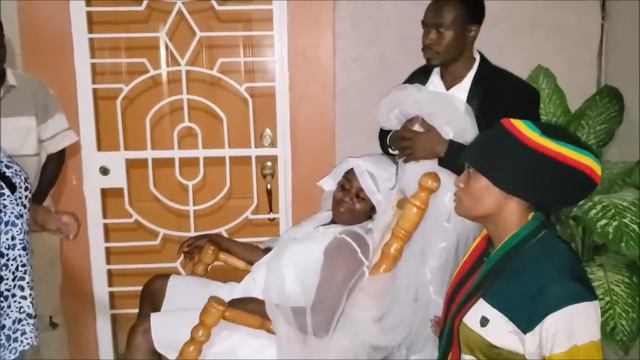Le Mariage de Stela: Lune de Miel ou Soleil de Guêpe? смотреть онлайн