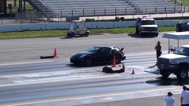 Dodge RAM (diesel) vs NISSAN 350Z Nismo смотреть онлайн