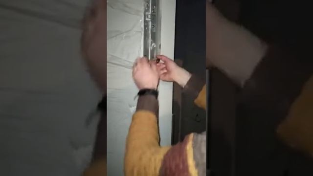 видео-инструкция по монтажу врезного доводчика в торец двери и коробки. двери скрытого монтажа. смотреть онлайн