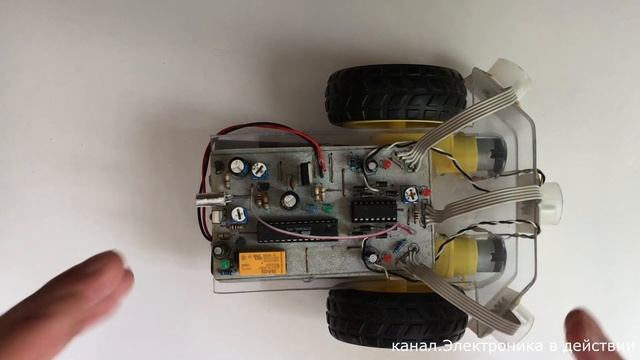 САМОДЕЛЬНАЯ САМОХОДНАЯ машина РОБОТ с интеллектом смотреть онлайн