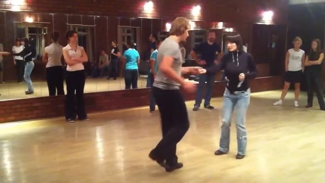 Lindy Hop footwork variations смотреть онлайн