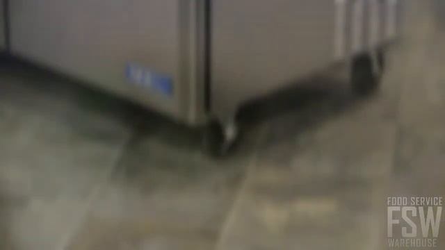Turbo Air Undercounter Refrigerator Video (MUR-72) смотреть онлайн
