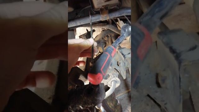 Заміна задніх амортизаторів форд мондео 3 універсал! @ смотреть онлайн