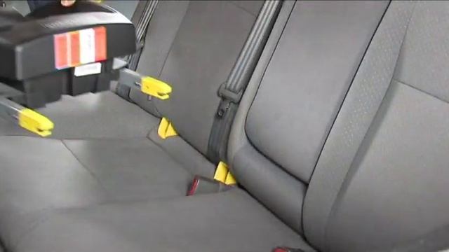 Hoe monteer je een kinderzitje in de auto?.wmv смотреть онлайн
