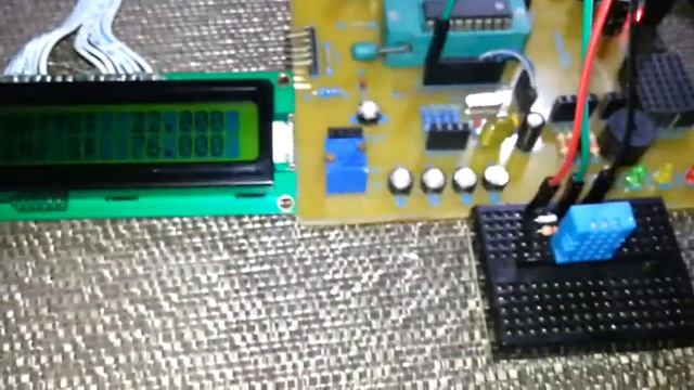DHT11 Relative Humidity and Temperature Sensor with PIC16F84A смотреть онлайн