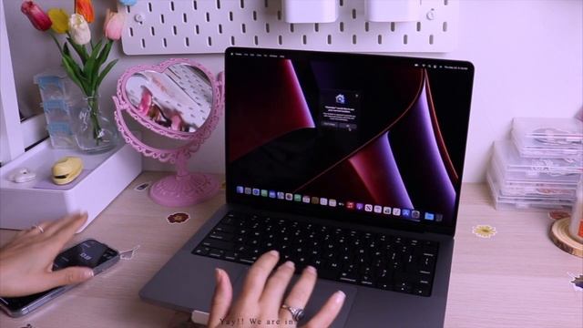 ☁✨aesthetic macbook pro 14inch unboxing & accessories (ASMR) ?? смотреть онлайн