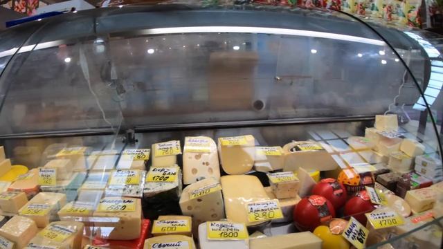 Со СКРЫТОЙ КАМЕРОЙ по РЫНКУ. Что я снял на продуктовом рынке в КРЫМУ. Крым 2019 смотреть онлайн