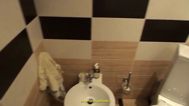 Купить квартиру в Мариуполе.  Жовтневый район. 3 комнатная