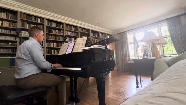 Radio Ga Ga piano cover смотреть онлайн