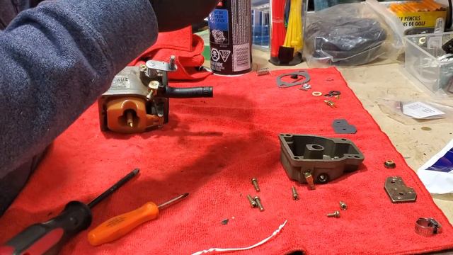 Carburetor Cleaning and Rebuild Mariner Marine смотреть онлайн