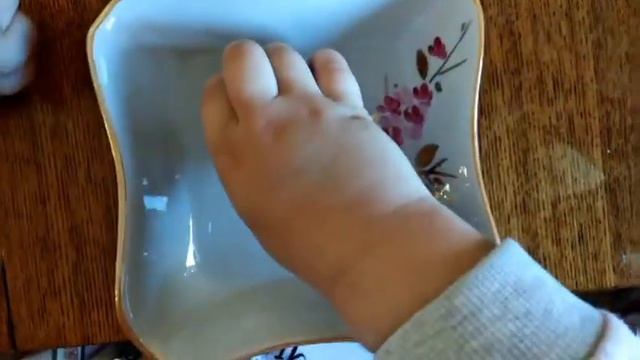 Тайны закулисья:Анюта впервые открывает яйцо #Hatchimals CollEGGtibles. Кто это?Оленёнок?Без монтаж смотреть онлайн