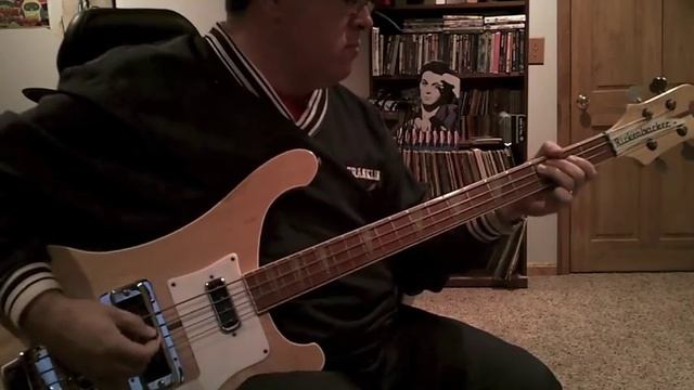 Paul McCartney: Silly Love Songs (Bass Cover)