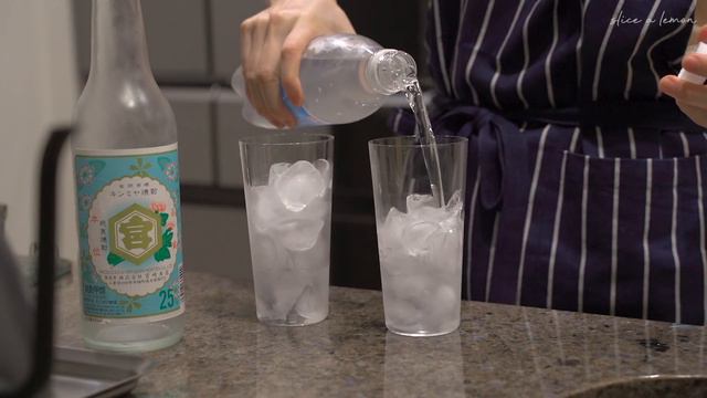 おうち居酒屋/焼き鳥とレモンサワー/手作りわらび餅/夫婦二人暮らし/おうち時間を楽しむ/料理vlog смотреть онлайн