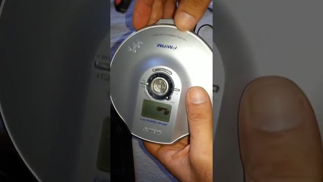 Sony D NF600 discman смотреть онлайн