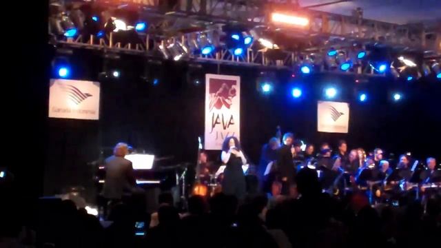 New York Voices and Ron King Big Band at Java Jazz Festival 2011 [2/2] смотреть онлайн