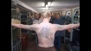 Первый раз попал в тюрьму.Что делать и как себя вести.