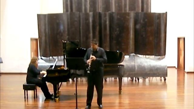 Primera Rapsodia de Debussy para clarinete y piano смотреть онлайн