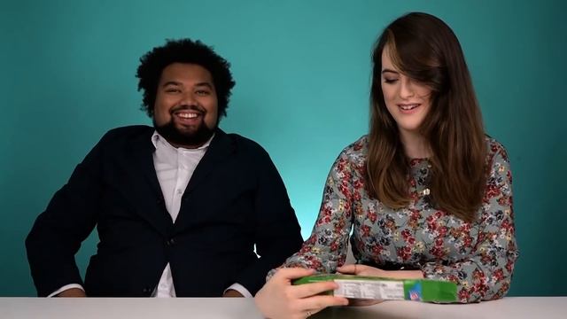 Irish People Try Mexican Cookies смотреть онлайн