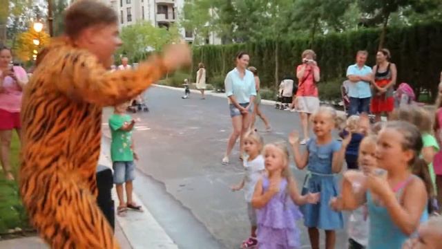 ДИСКОТЕКА НА ПРАЗДНИК! Ютюб-вечеринка для детей Минск. смотреть онлайн