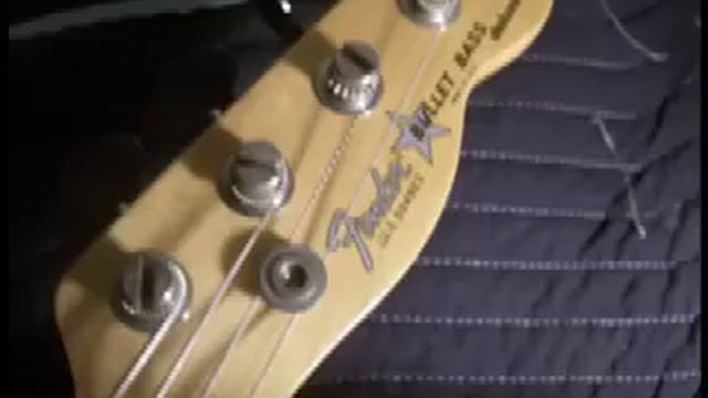 Fender Bullet Bass смотреть онлайн
