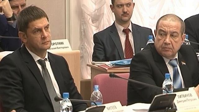 Деньги - бюджетникам, квартиры - молодым семьям смотреть онлайн