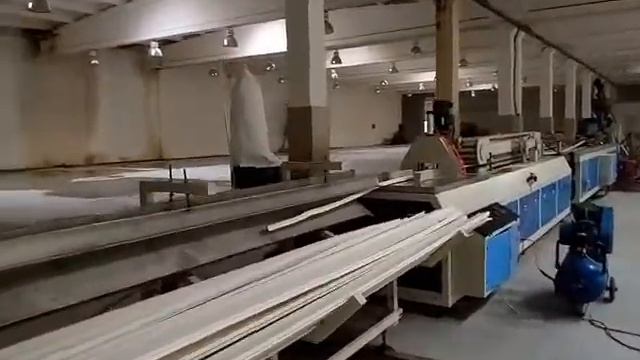 Экструдер для производства оконного наличника. г.Грозный Автоматстром смотреть онлайн